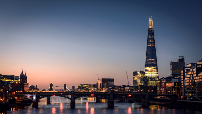 London Bridge sunrise view