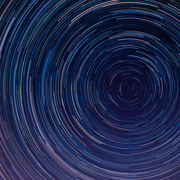Hypnotic circular trails of stars