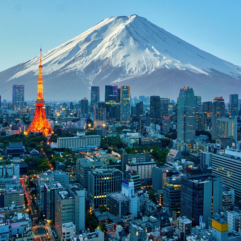 Tokyo skyline with Mt. Fiji in the background